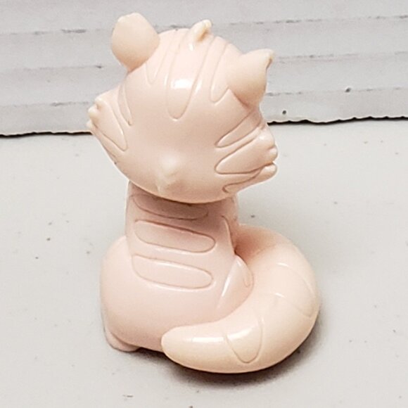 Strawberry Shortcake Cat Custard 2002 - Picture 3 of 5